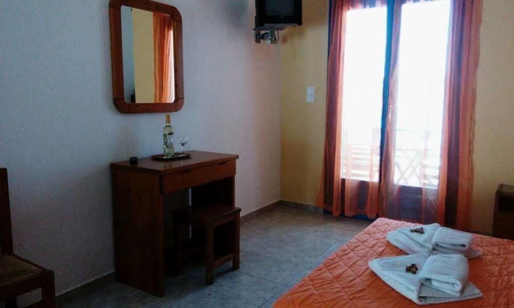 Poseidon Studios Ліпсі Екстер'єр фото